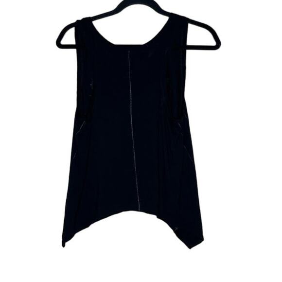 Your Eyes Lie Black Tank Crop Top, White Heart Graphic Tee - Picture 2 of 7